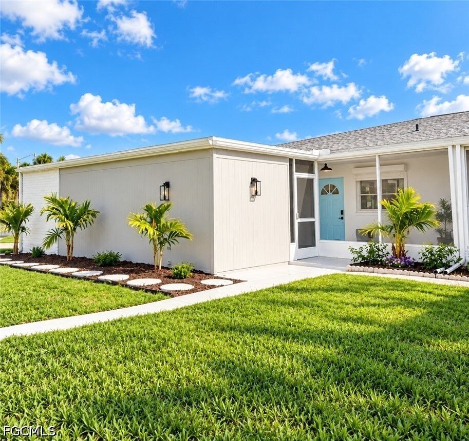 Property Photo:  8381 Antigua Court  FL 33907 