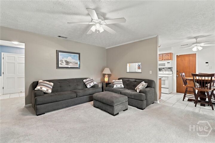 Property Photo:  611 Leaning Oaks Drive  GA 31410 