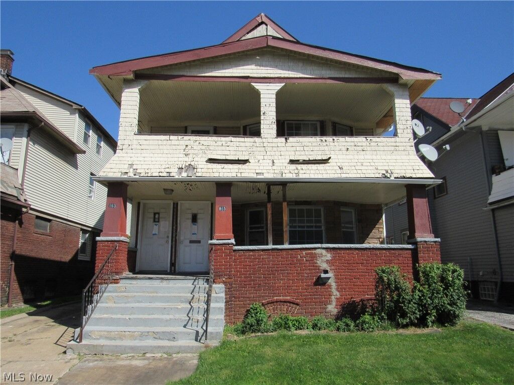 Property Photo:  863 Eddy Road  OH 44108 