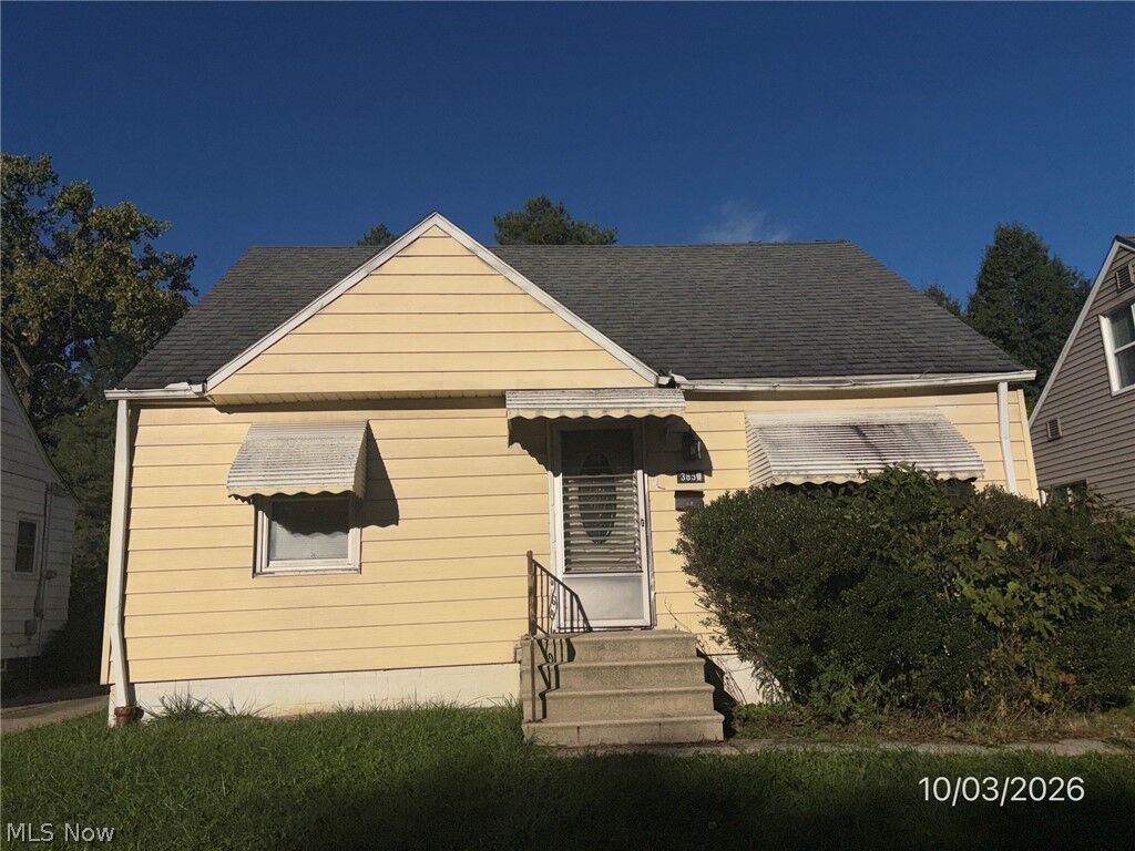 Property Photo:  3850 E 190th Street  OH 44122 