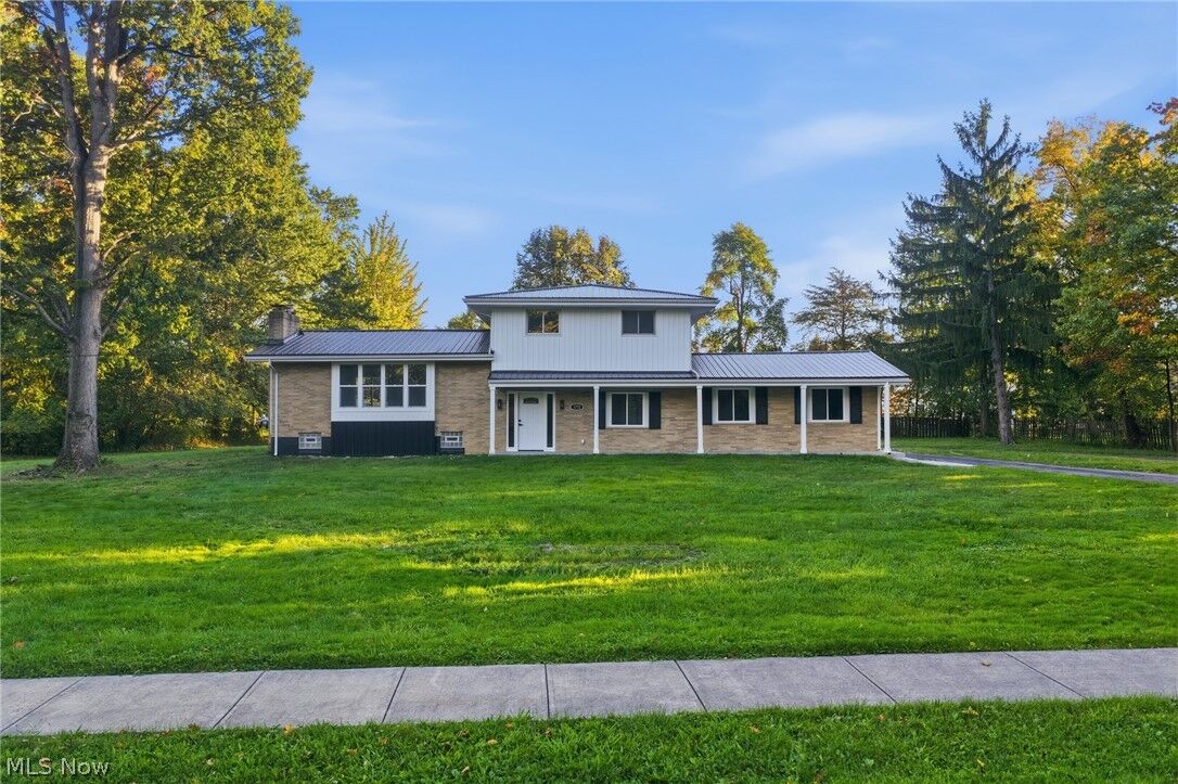 Property Photo:  1772 Marwell Boulevard  OH 44236 