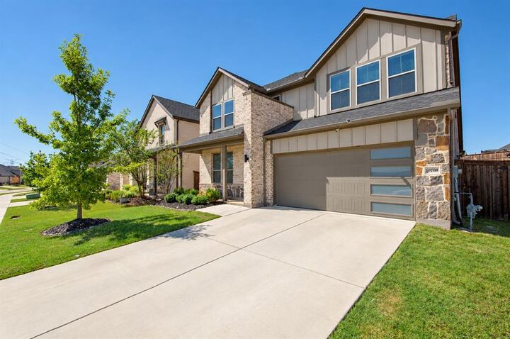 Property Photo: 10208 Hanks Creek Road TX 76126