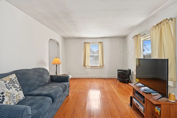 Property Photo:  675 Burncoat Street  MA 01606 