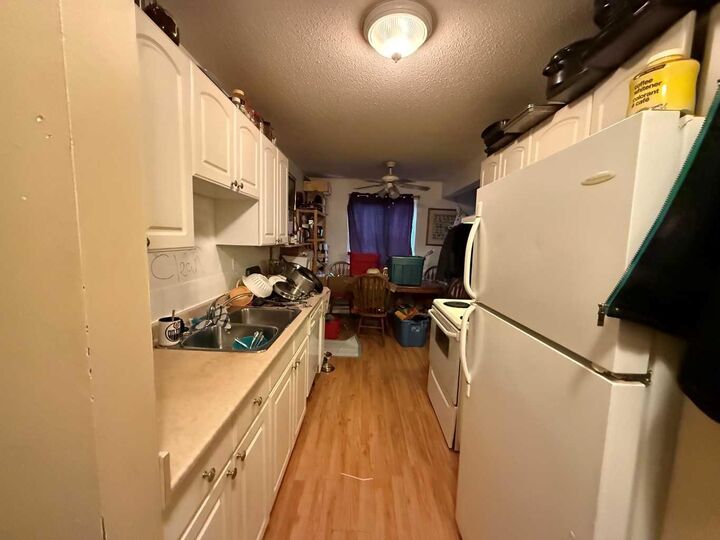 Property Photo:  4904 54 Street 202  AB T4N 2G8 