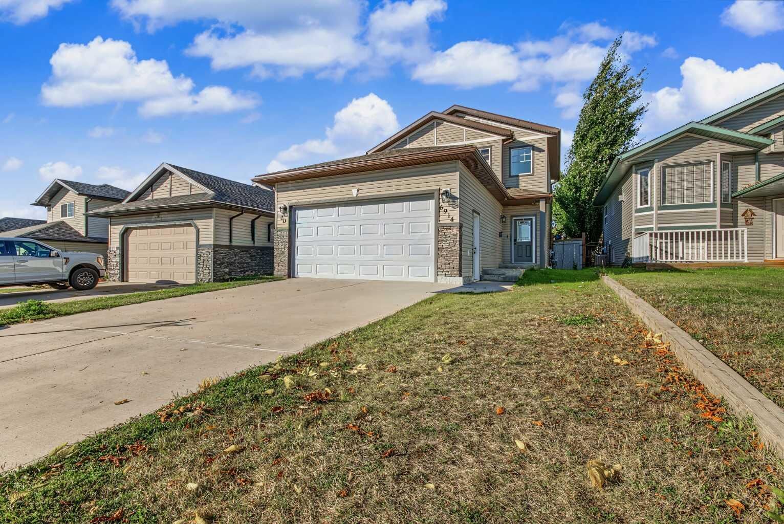 Property Photo:  6914 114 Street  AB T8W 0E4 