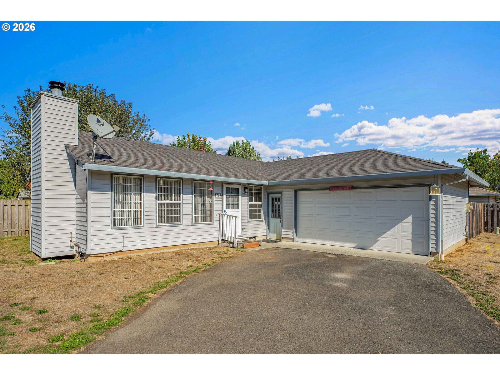 Property Photo: 760 SE 139th Ave OR 97233