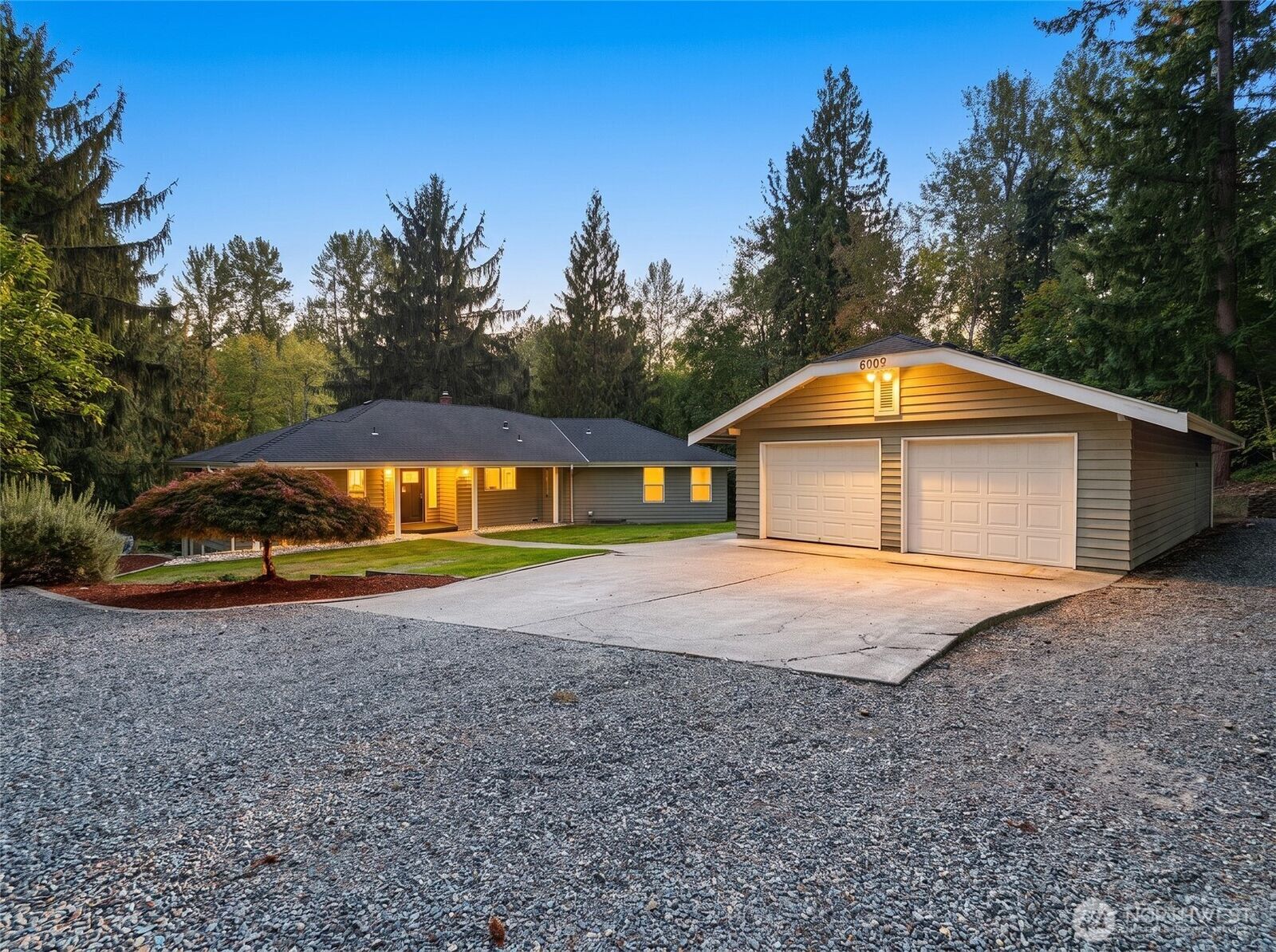 Property Photo: 6009 187th Avenue E WA 98391