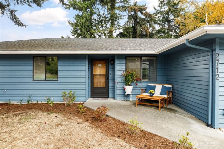 Property Photo:  2712  Sun Vista Circle  WA 98236 