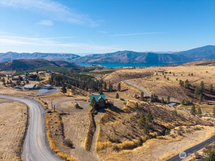 Property Photo:  595  Chelan Trails Road  WA 98831 