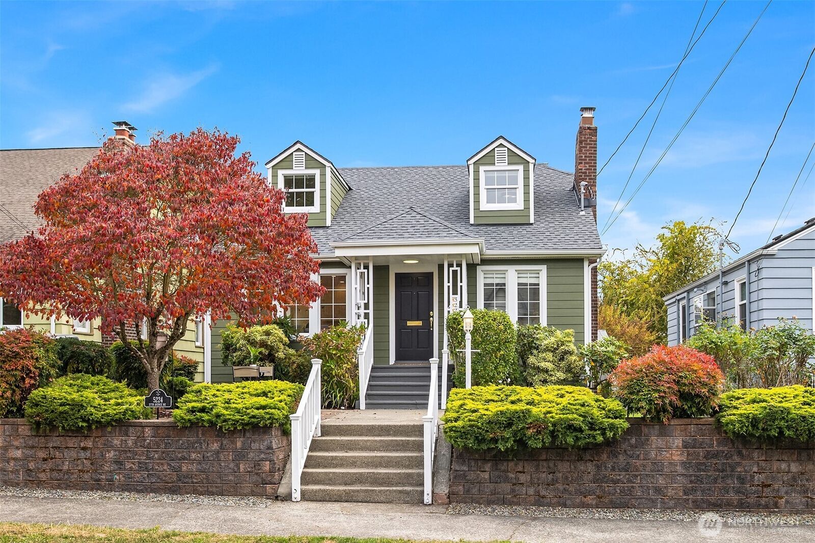 Property Photo: 5224 37th Avenue NE WA 98105