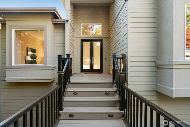 Property Photo:  5753  152nd Avenue SE  WA 98006 