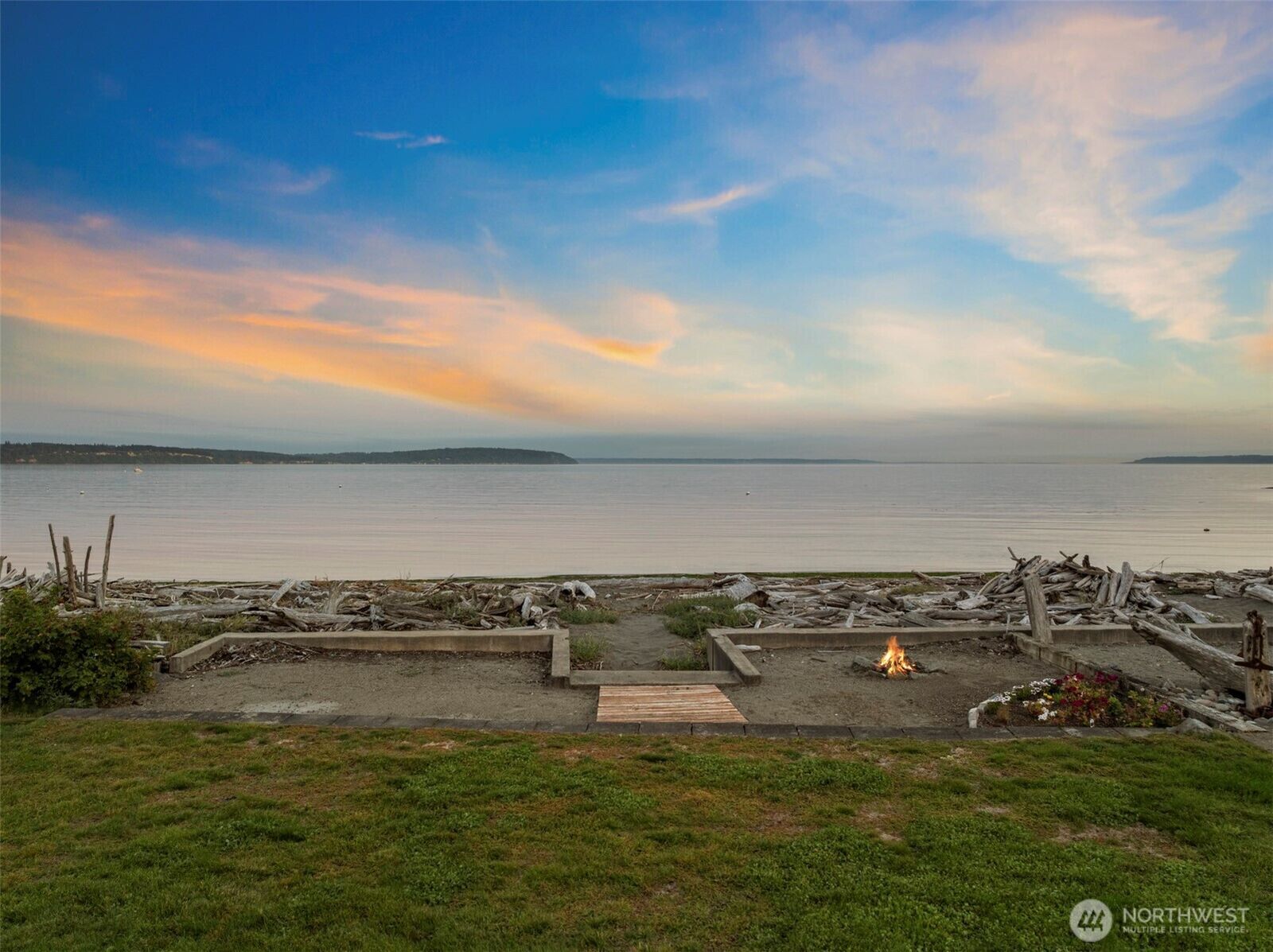 Property Photo:  1878  Shore Avenue  WA 98249 