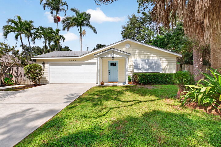 Property Photo: 4675 Canal Drive FL 33463