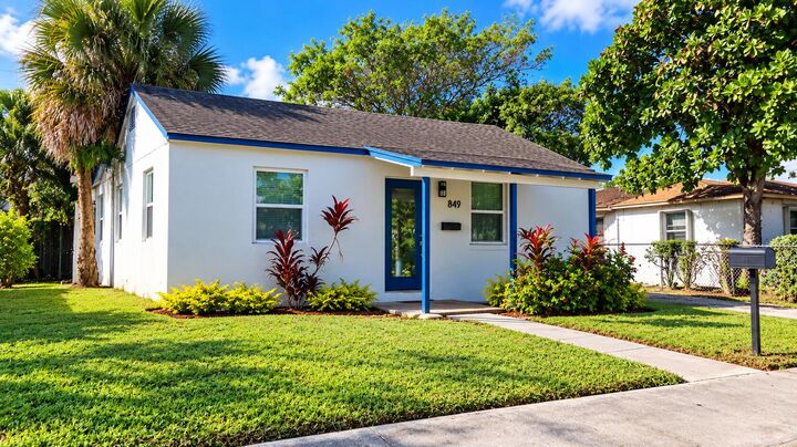 Property Photo:  849 W 2nd Street A  FL 33404 