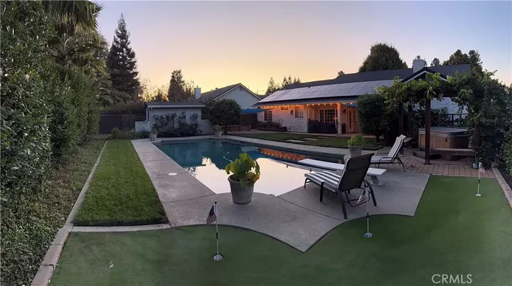 Property Photo:  4 Stratford Way  CA 95973 