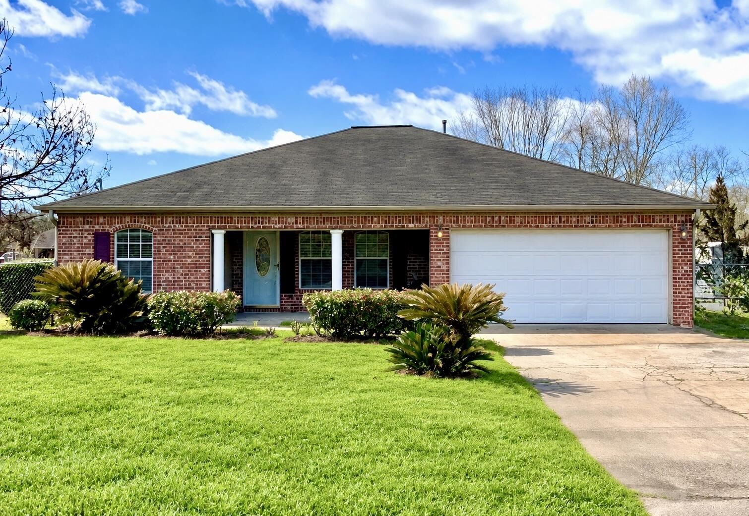 Property Photo:  5135 Wilshire Dr  TX 77703 
