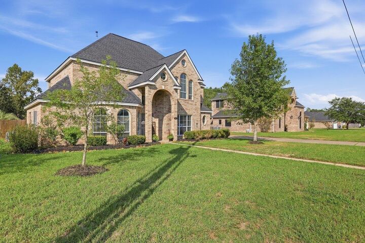Property Photo:  323 Tyler Drive  TX 77657 