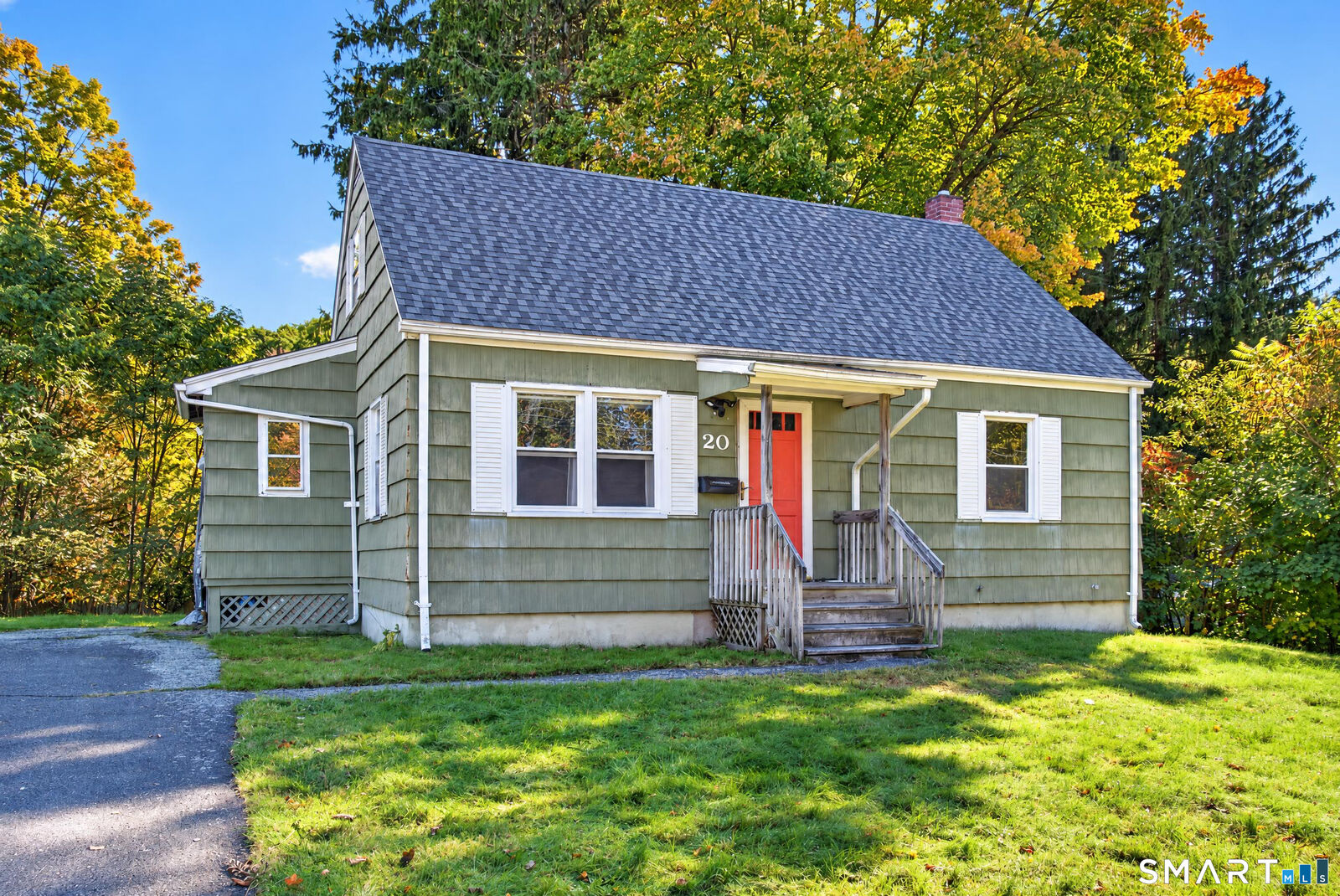 Property Photo:  20 Dailey Circle  CT 06066 