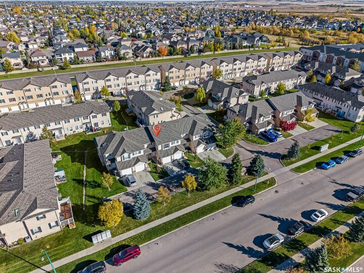 Property Photo:  118 Pawlychenko Lane 98  SK S7V 1K1 
