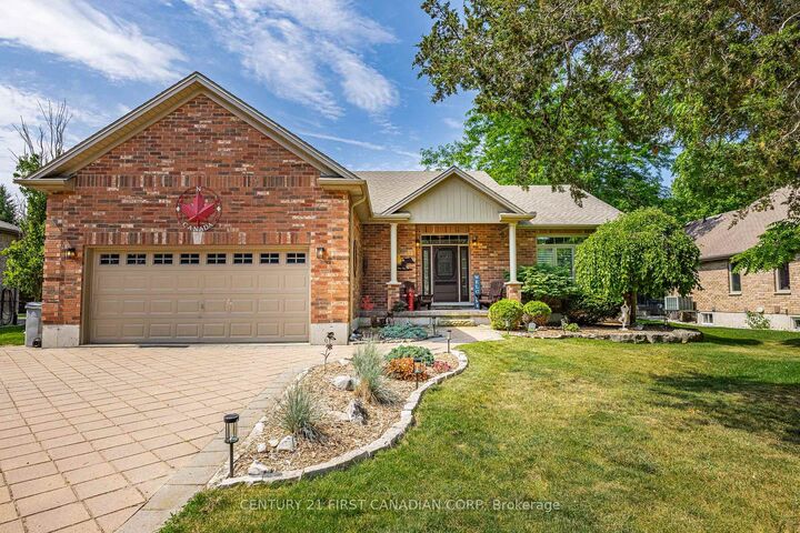 Property Photo:  10159 Meadowlily Crescent  ON N0M 1T0 