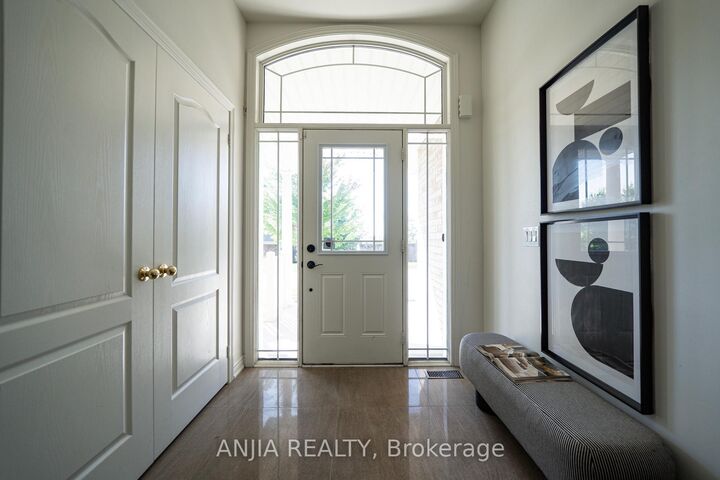 Property Photo:  68 Old Field Crescent  ON L9N 0A4 