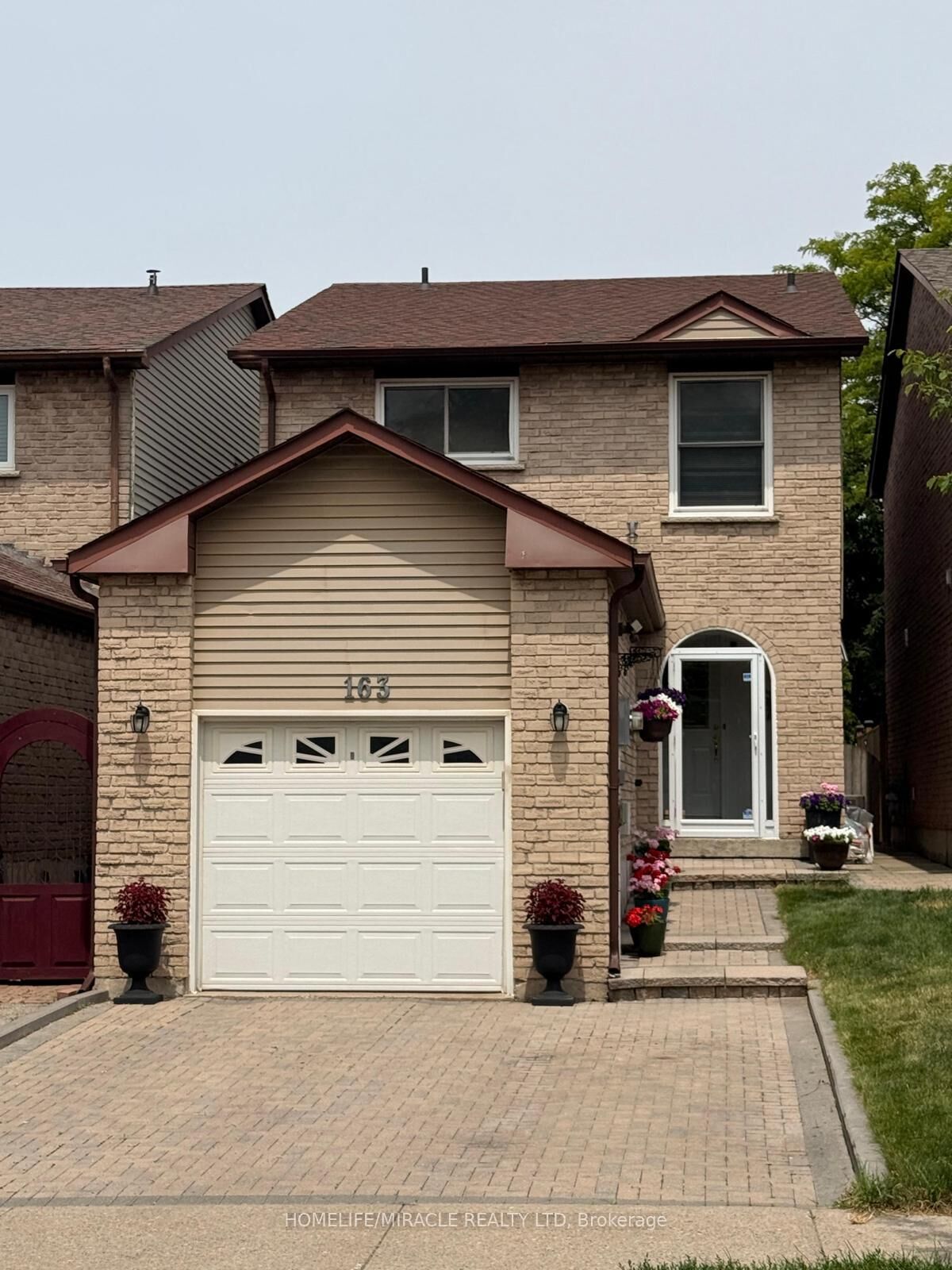Property Photo:  163 Mabley Crescent  ON L4J 2Z7 