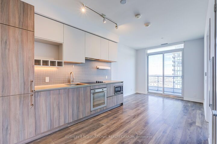Property Photo:  950 Portage Parkway 4505  ON L4E 0J7 
