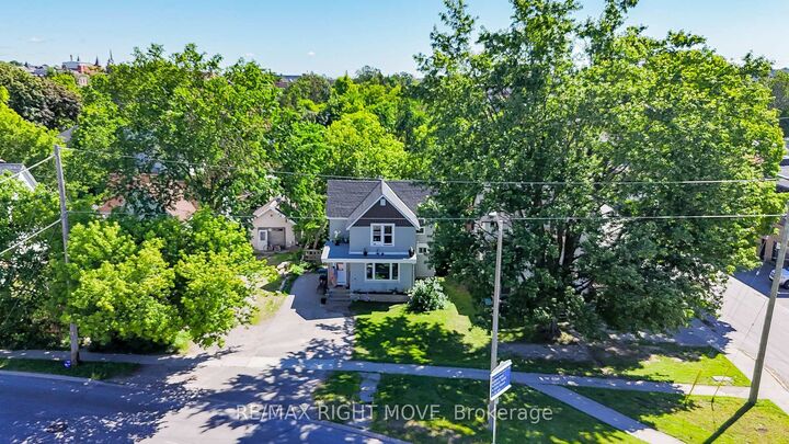Property Photo:  72 Dunedin Street  ON L3V 5T5 