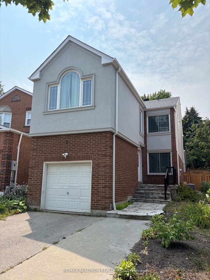 Property Photo:  6 Joanna Crescent  ON L4J 5E7 
