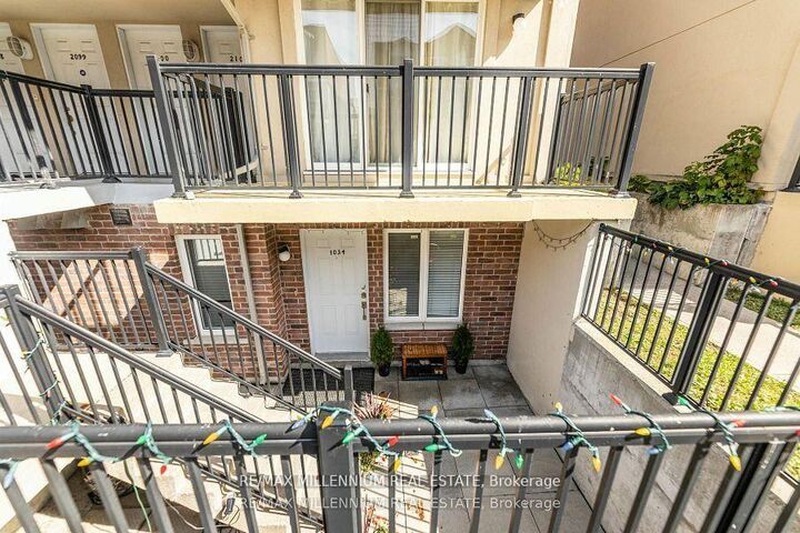 Property Photo: 3045 Finch Avenue W 1034 ON M9M 0A5