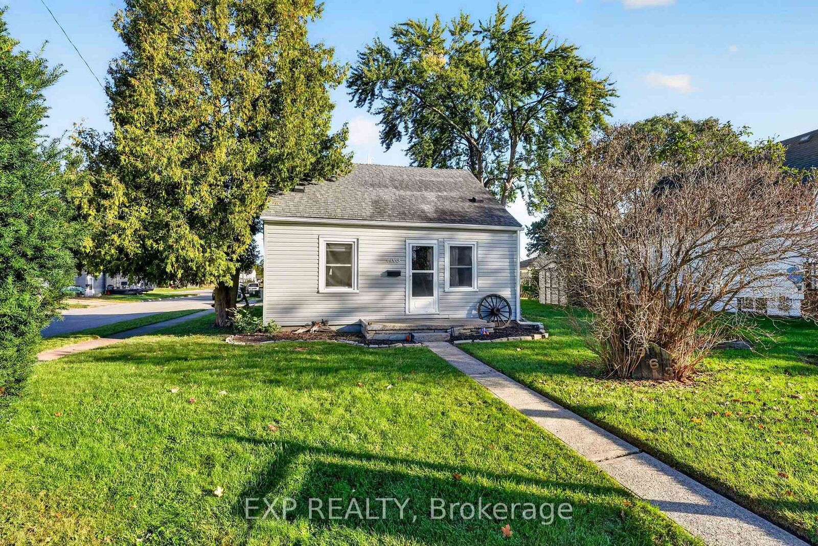 Property Photo:  6063 Cadham Street  ON L2G 3A2 