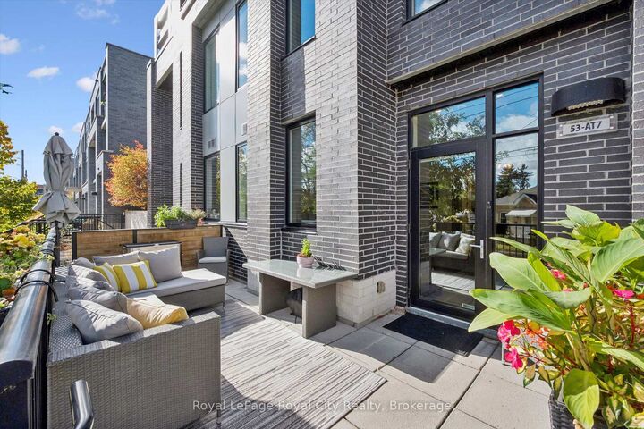 Property Photo:  53 Arthur Street S At7  ON N1E 0P5 