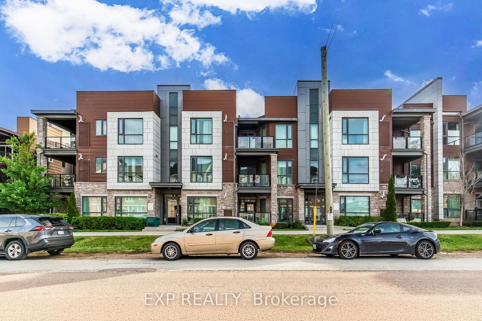 Property Photo: 2388 Khalsa Gate 212 ON L6M 1P5