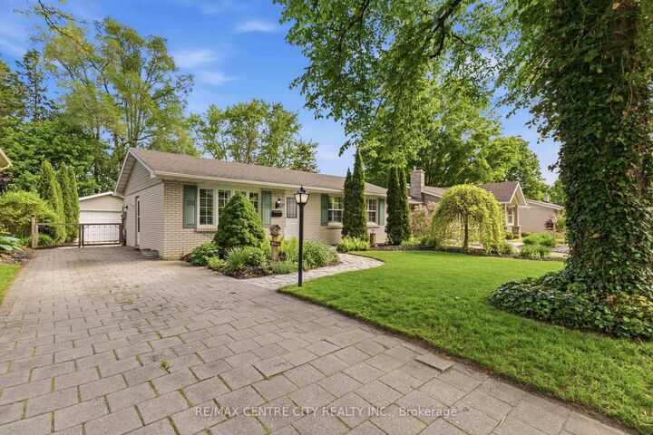 Property Photo:  639 Dunboyne Crescent  ON N5X 1X9 