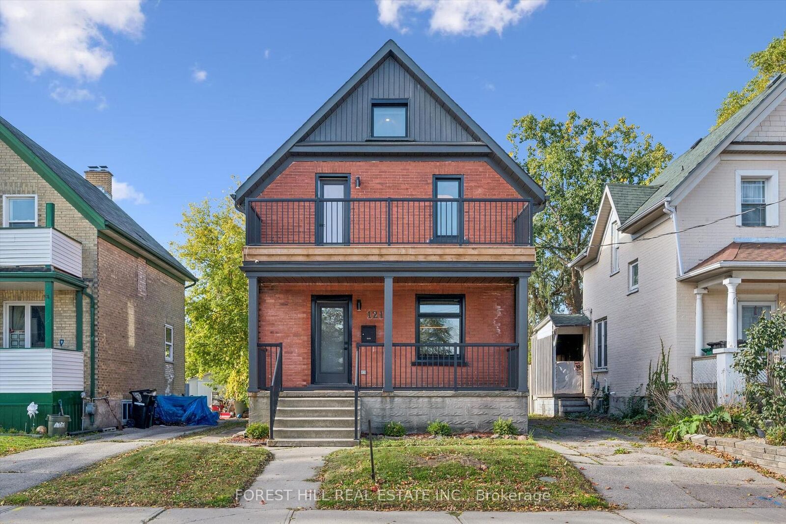 Property Photo:  121 Park Street  ON N2G 1M5 