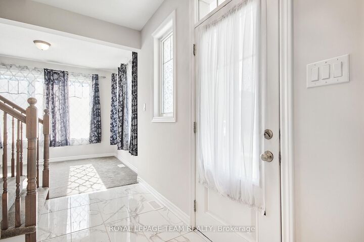 Property Photo:  221 Merak Way  ON K2J 6N7 