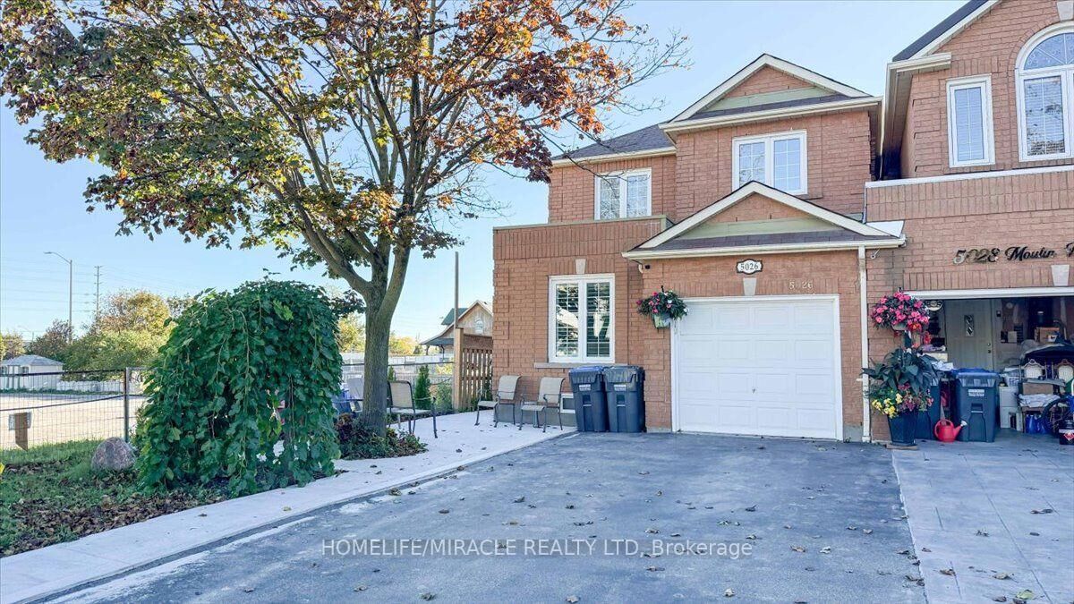 Property Photo:  5026 Moulin Rouge Crescent Bsmnt  ON L5V 1R6 