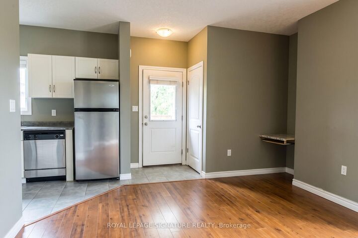 Property Photo:  654 St David Street Main Level  ON N1M 2X3 