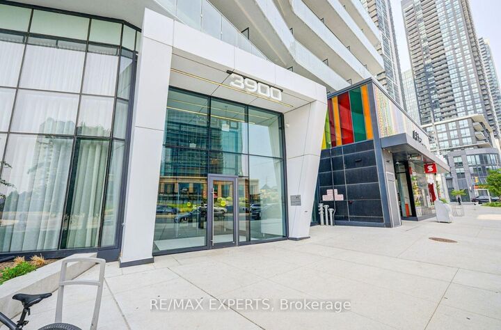 Property Photo:  3900 Confederation Parkway 2710  ON L5B 0M3 