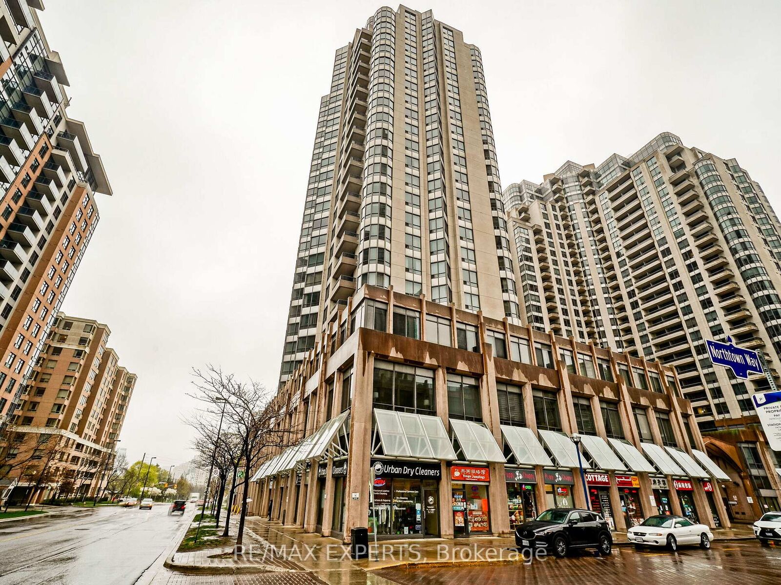 Property Photo:  15 Northtown Way 523  ON M2N 7A2 