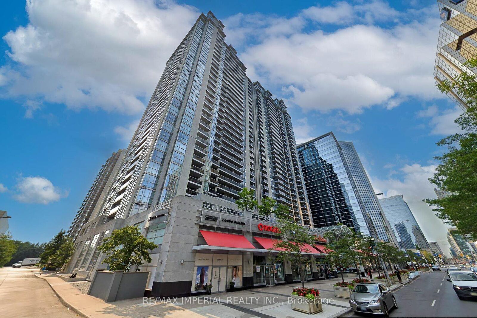 Property Photo:  4968 Yonge Street 2903  ON M2N 7G9 