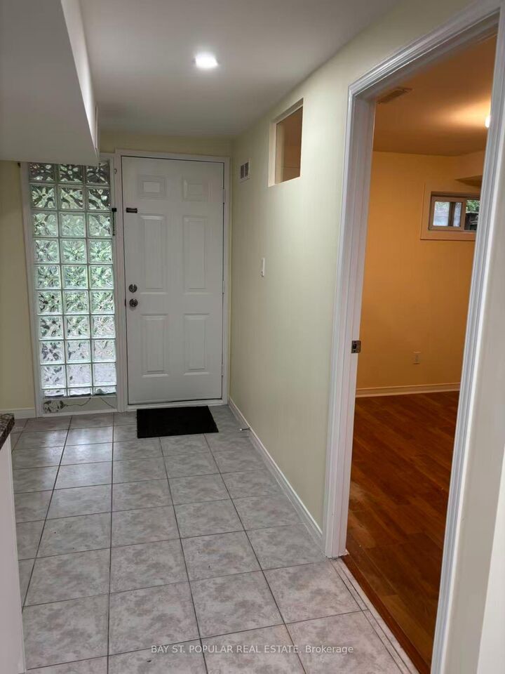 Property Photo:  100 Seamist Crescent Bsmnt  ON M1V 3K4 