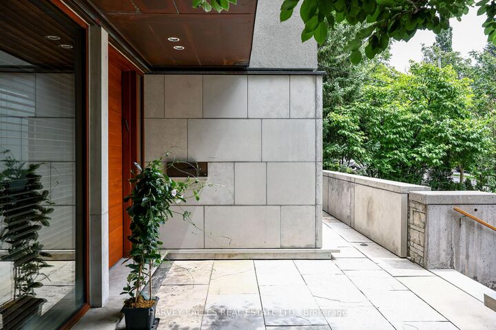 Photo de la propriété:  36 Millbank Avenue  ON M5P 1S5 