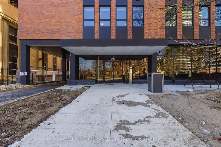 Property Photo:  195 Dufferin Avenue 213  ON N6K 1K7 