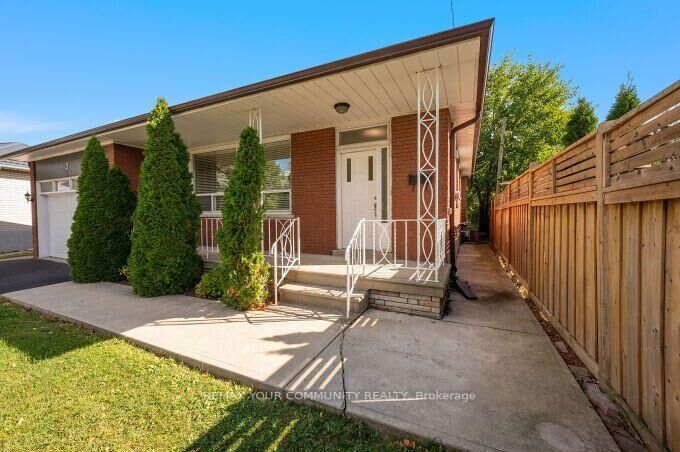 Property Photo:  3 Indianola Drive  ON M9C 3P1 