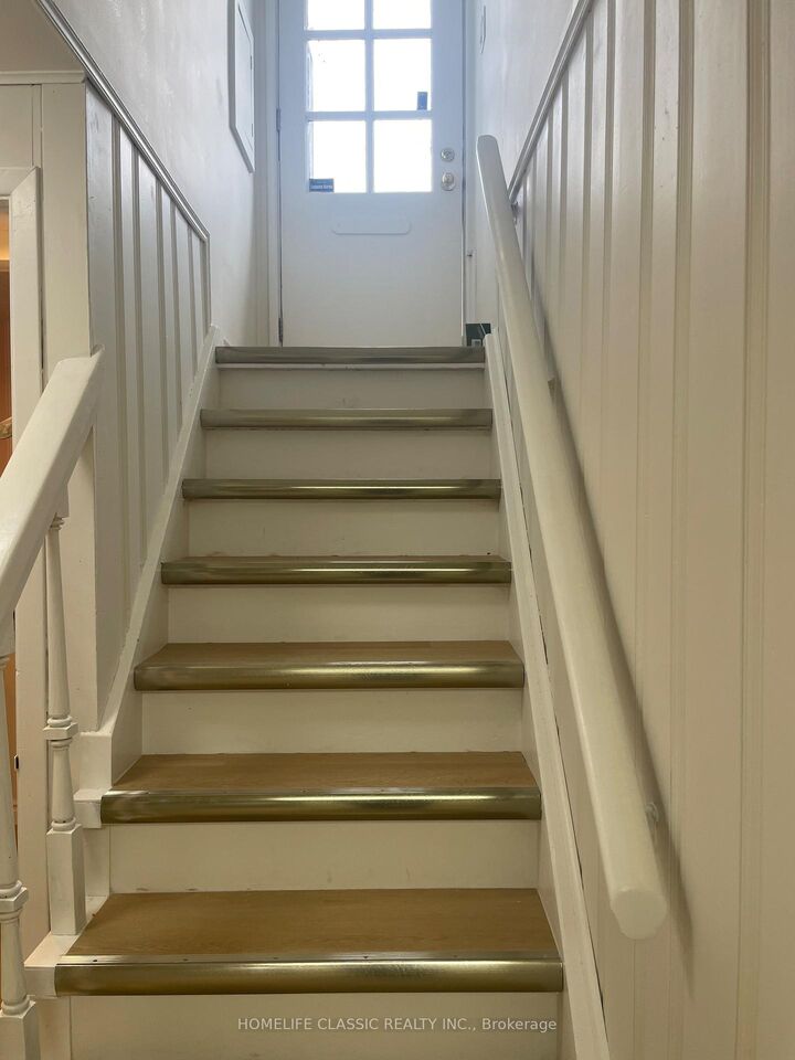 Property Photo: 385 Taylor Mills Drive S Bsmnt ON L4C 2T2