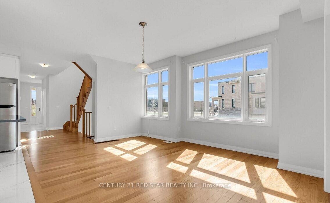 Property Photo:  842 Sobeski Avenue  ON N4T 0P2 
