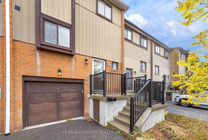 Property Photo:  122 Moregate Crescent 47  ON L6S 3K9 