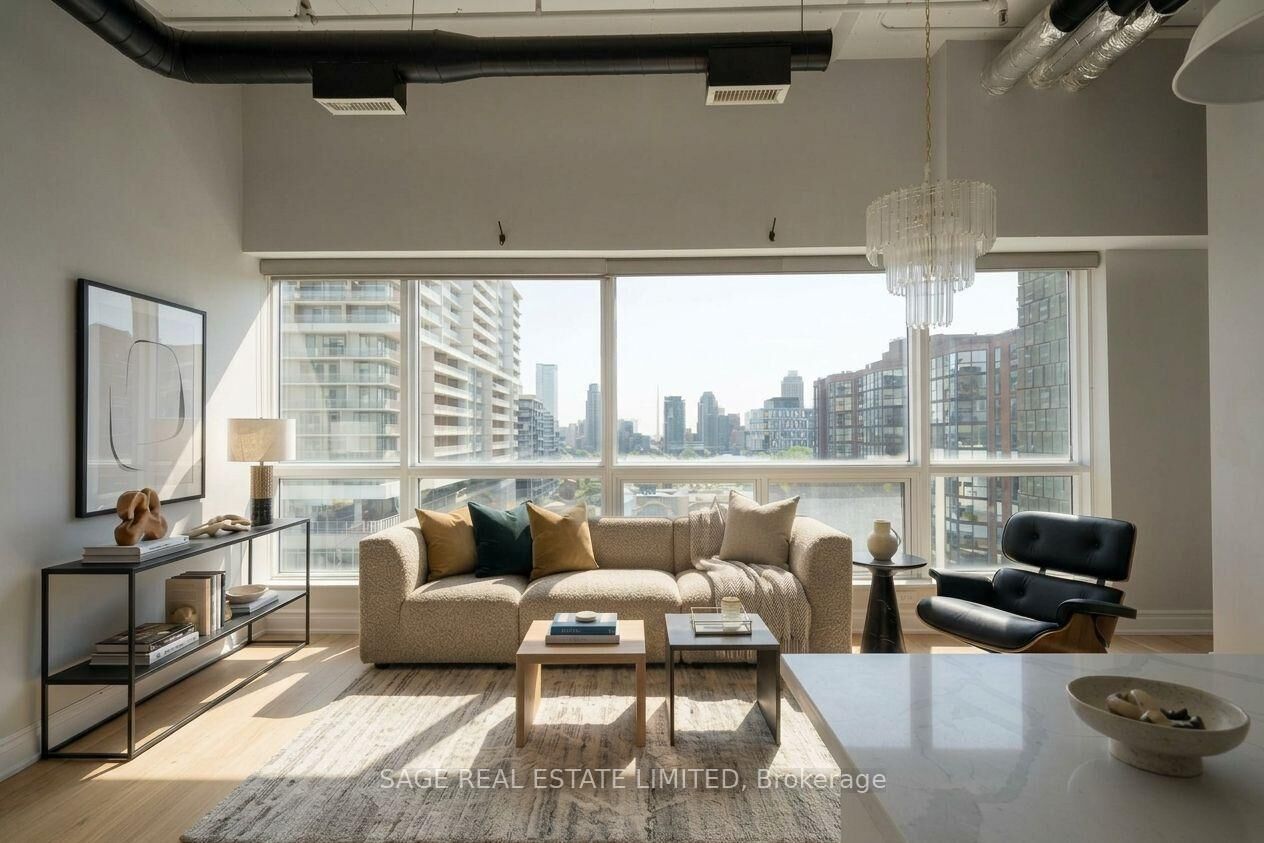 Property Photo: 700 King Street W 719 ON M5V 2Y6