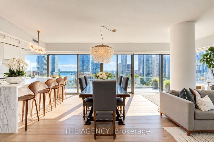 Property Photo:  60 Colborne Street  ON M5B 0B7 
